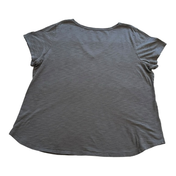 Old Navy V-Neck T-Shirt - Size XXL - Picture 2 of 5